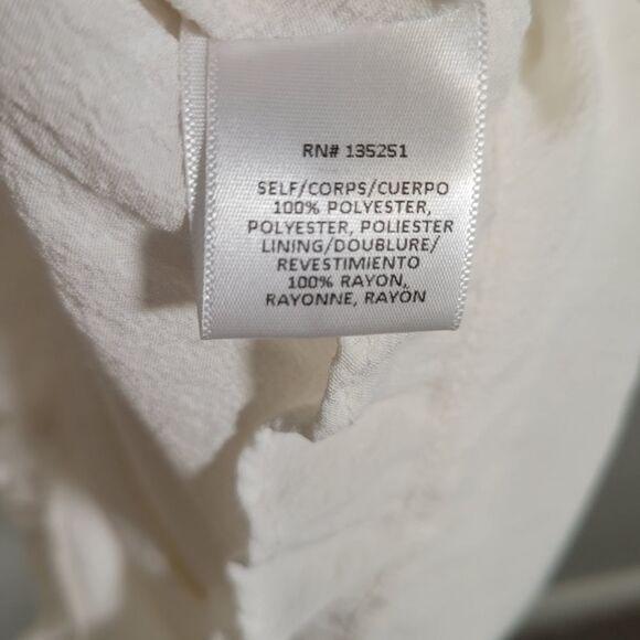 Fraiche by J Off Shoulder Romper - Picture 9 of 9